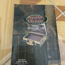 Bí mật trong chiếc vali - Agatha Christie  1044235