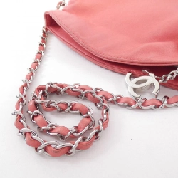 Túi xách chéo Chanel 28573 613581