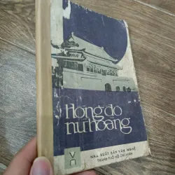 Hồng đô nữ hoàng 977579