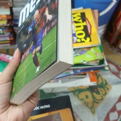 Messi Từ * El Pulga* Đến Một Huyền Thoại- Luca Caioli 546410