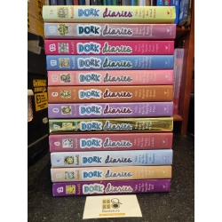 DORK DIARIES series - Rachel Renée Russell (bản lô, bán lẻ) 319940