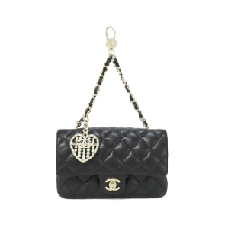 Túi charm AP4760 của Chanel
