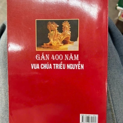 Gần 400 năm vua chúa triều Nguyễn - NXB thế giới .8 336324