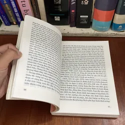 II Tựa sách: Người Chỉ Huy _ Nguyễn Chơn - 2002 562827