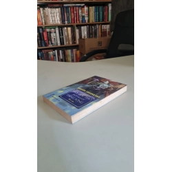 Mỗi góc phố một người đang sống mới - Nguyễn Trương Quý 399229