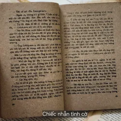 Tiểu thuyết trinh thám cổ điển của Arthur Conan Doyle: CHIẾC NHẪN TÌNH CỜ 703961