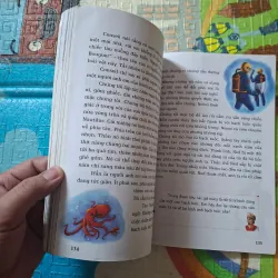 Hai vạn dặm dưới đáy biển 970429