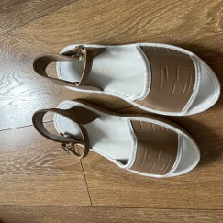 Giày - dép - còn mới - sử dụng 2 lần - sandal chưa sử dụng - size 36