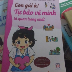Combo 2 sách kiến thức tự vệ và an toàn cho bé trai và gái 471656