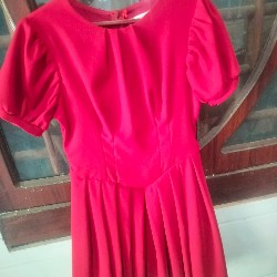 Đầm xinh màu đỏ hoa hồng  10213