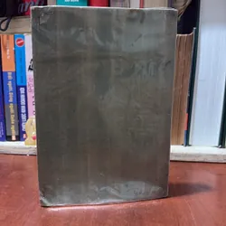 II Lịch Sử: Việt Nam _ Đất Nước Anh Hùng - 1975 724645