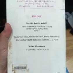 Đặc biệt tin cậy - Vị đại sứ ở Washington qua 6 đời tổng thống Mỹ 1001469