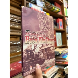 Đường vào Buôn Ma Thuột