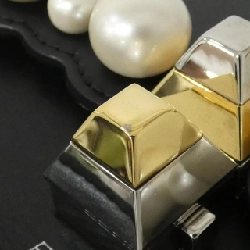 Túi xách vai Fendi Kan I Mini 8M0381 A0ZR - Hàng hiệu Authentic 766976