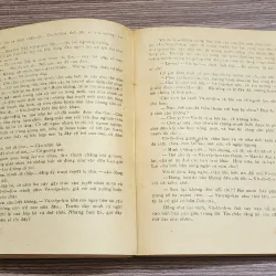 Tiểu thuyết Nga: THÀNH PHỐ HÒA BÌNH (702 trang) 763113