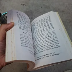 Truyện kiều tác phẩm và dư luận  995175