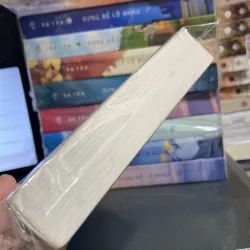 (Ngôn tình) - Cá voi và hồ nước - Thái Trí Hằng 975606