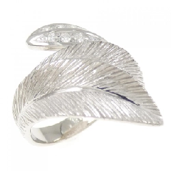 Nhẫn kim cương PT900 0.30CT - Hàng hiệu Chính hãng