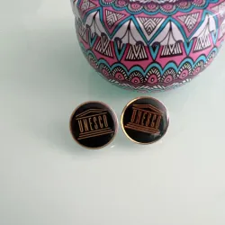 Tặng đôi bông tai tròn chữ Unesco