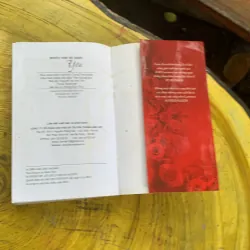 COMBO D.H. LAWRENCE: NGƯỜI TÌNH CỦA PHỤ NHÂN CHATTERLEY & NGƯỜI ĐÀN BÀ ĐANG YÊU 747342