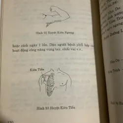 Liệu pháp bấm huyệt, NXB Y học, in năm 1998 936930