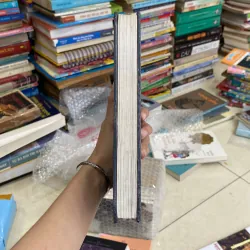 Thần Khúc Địa Ngục♟️( bìa cứng ) 752683