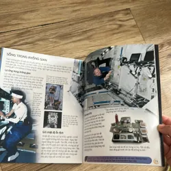 Bách khoa tri thức - Sách cho bé- Vũ trụ 639891