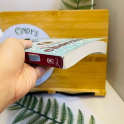 [Sách 2hand từ US] Like new 90% - Models Don't Eat Chocolate Cookies 477971