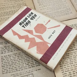 Tiểu thuyết Ngọn lửa tình yêu của tác giả Hữu Đạt.  703896