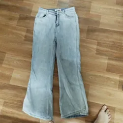 Quần ống loe cho các nàng  563268