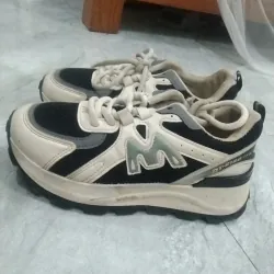 Giày thể thao chữ M  948751