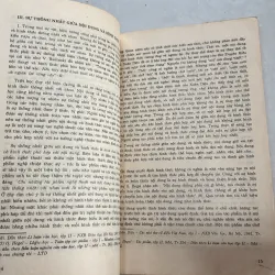 Giáo trình lý luận văn học - Lê Tiến Dũng - 1994s 801076