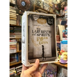 The Labyrinth Of The Spirits - Carlos Ruiz Zafón