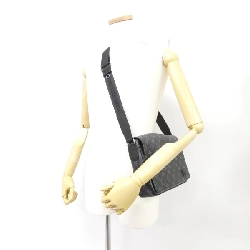 Louis Vuitton Monogram Eclipse District PM M46255 - Hàng hiệu Authentic 805835