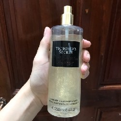 Body mist có nhũ còn 80% chai. Thơm ngọt bám mùi 4-6tiếng  8379