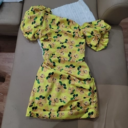 Váy Bó màu Vàng Tươi trễ vai bó eo sz M Sang Trọng