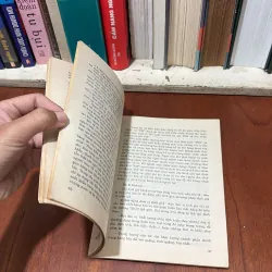 II Sách Kinh Tế: Hoạt Động Thương Mại Và Hợp Đồng Mua Bán Quốc Tế - 1990 764288