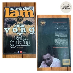 Giữa vòng vây trần gian