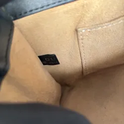 ĐẲNG CẤP KHÔNG THỜI GIAN: GUCCI PADLOCK Mini . 976855