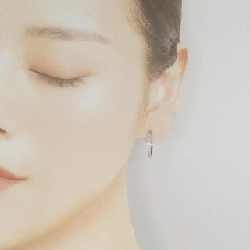 K18WG Bông tai kim cương hình vòng 0.30CT - Hàng hiệu Chính hãng 870859