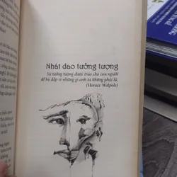 Sách: Tay tìm tay níu tay - TG: Hamlet Trương (B1) 1066271