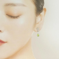 Bông tai Peridot 750WG/K18WG 1.70CT - Hàng hiệu Chính hãng 868591