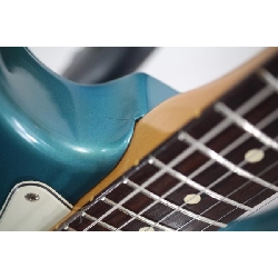 ＦＥＮＤＥＲ ＣＬＡＳＳＩＣ ６０Ｓ ＳＴＲＡＴＯＣＡＳＴＥＲ - Hàng hiệu Authentic 879014