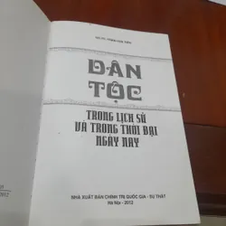 Trần Hữu Tiến - DÂN TỘC TRONG LỊCH SỬ VÀ TRONG THỜI ĐẠI 733879