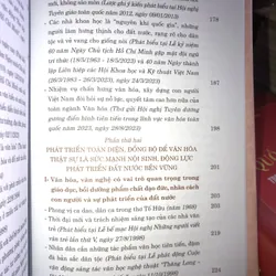 Xây dựng và phát triển nền văn hóa Việt Nam tiên tiến, đậm đà bản sắc dân tộc 704316