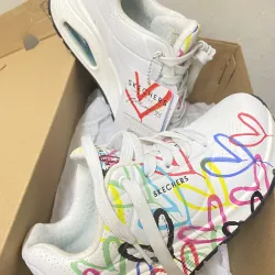 Giày thể thao Skeckers (size 7 US) chính hãng  800357