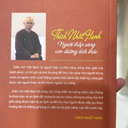 Sách Thích Nhất Hạnh người thắp sáng con đường tỉnh thức 601956