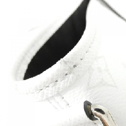 Túi xách cuối tuần Taiga Llama M30919 của Louis Vuitton 610787