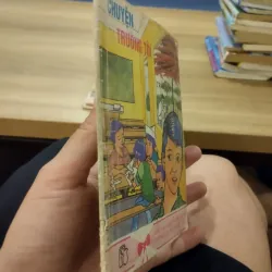 cuốn sách cổ "Chuyện Trường Tôi" của tác giả Trần Đông Minh.  1025370