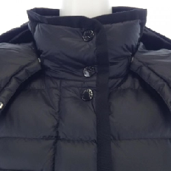 Áo khoác lông vũ MONCLER 639056